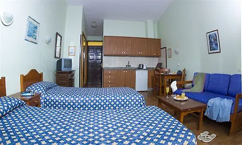 Paradero 2* プラヤ・デ・ラス・アメリカス